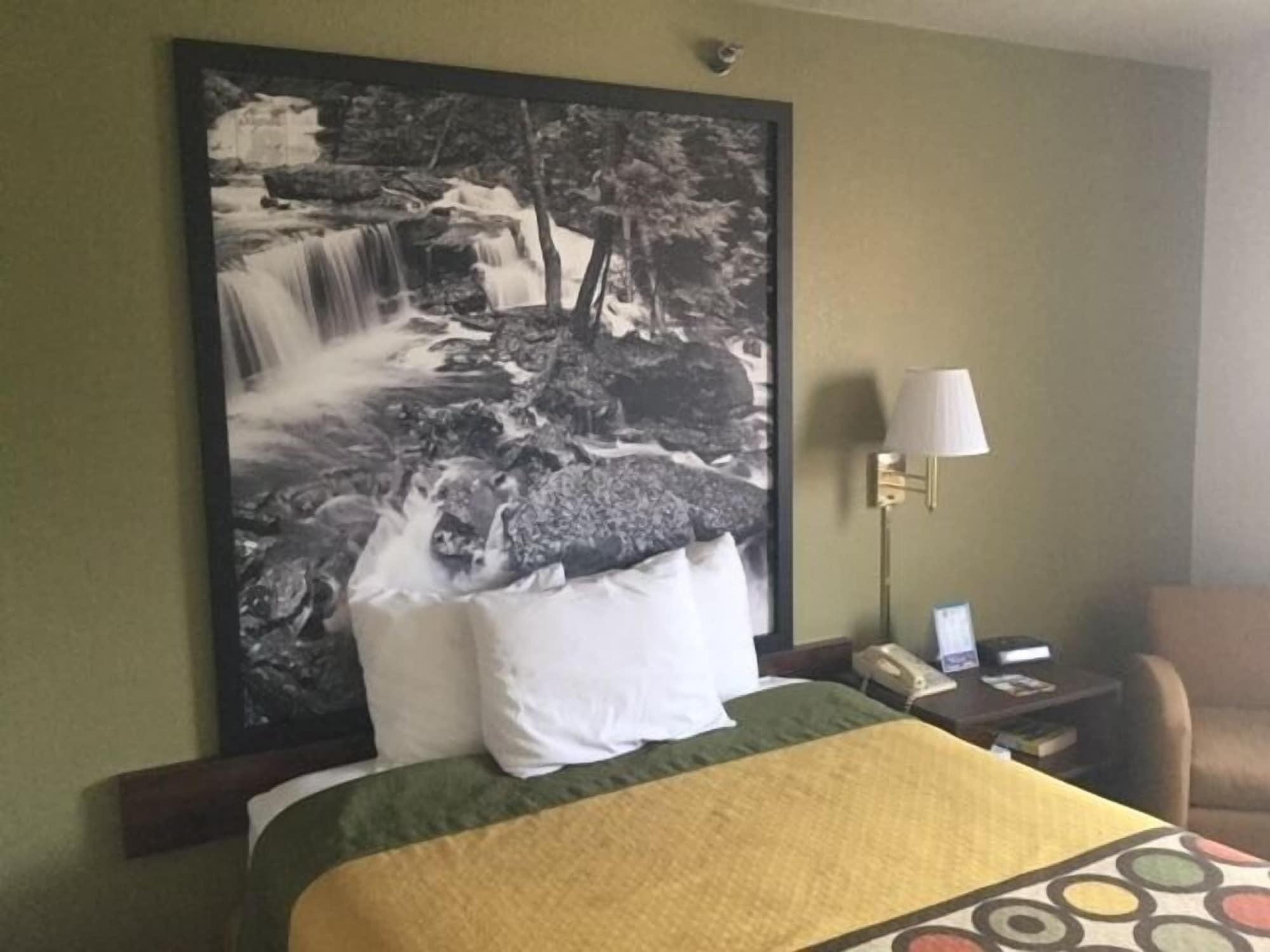 Hotel Super 8 By Wyndham West Middlesex/Sharon Area Exterior foto